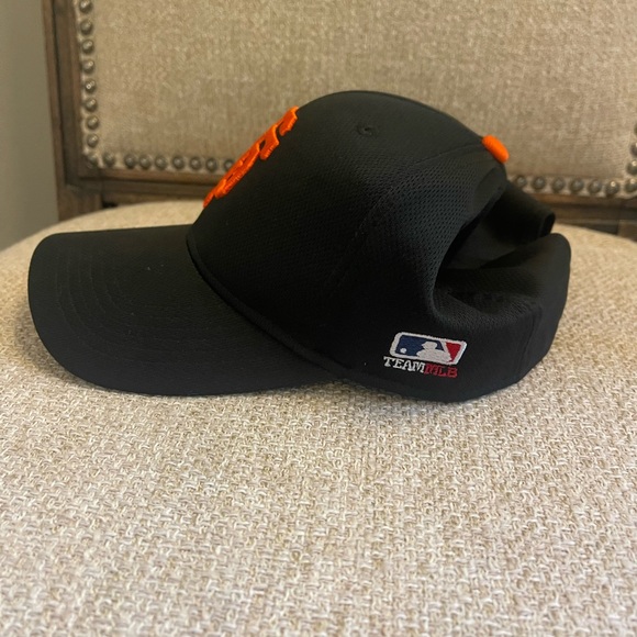 New San Francisco Giants MLB officially licensed hat NWOT - Picture 2 of 4